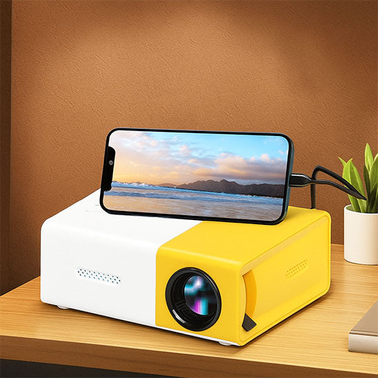 mini projecteur branche avec un smartphone